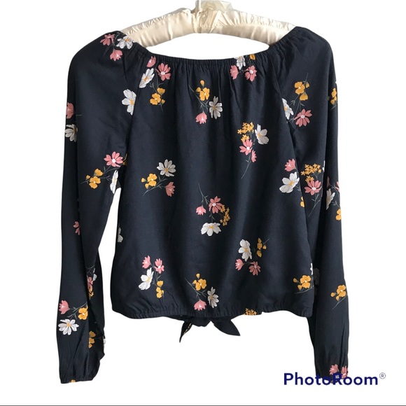 NWT Abercrombie Kids Black Pull-over Blouse Knot Tie Floral Design Size … - Picture 2 of 12